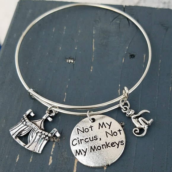 Not my circus, not my monkeys charm bracelet - Picture 4 of 4